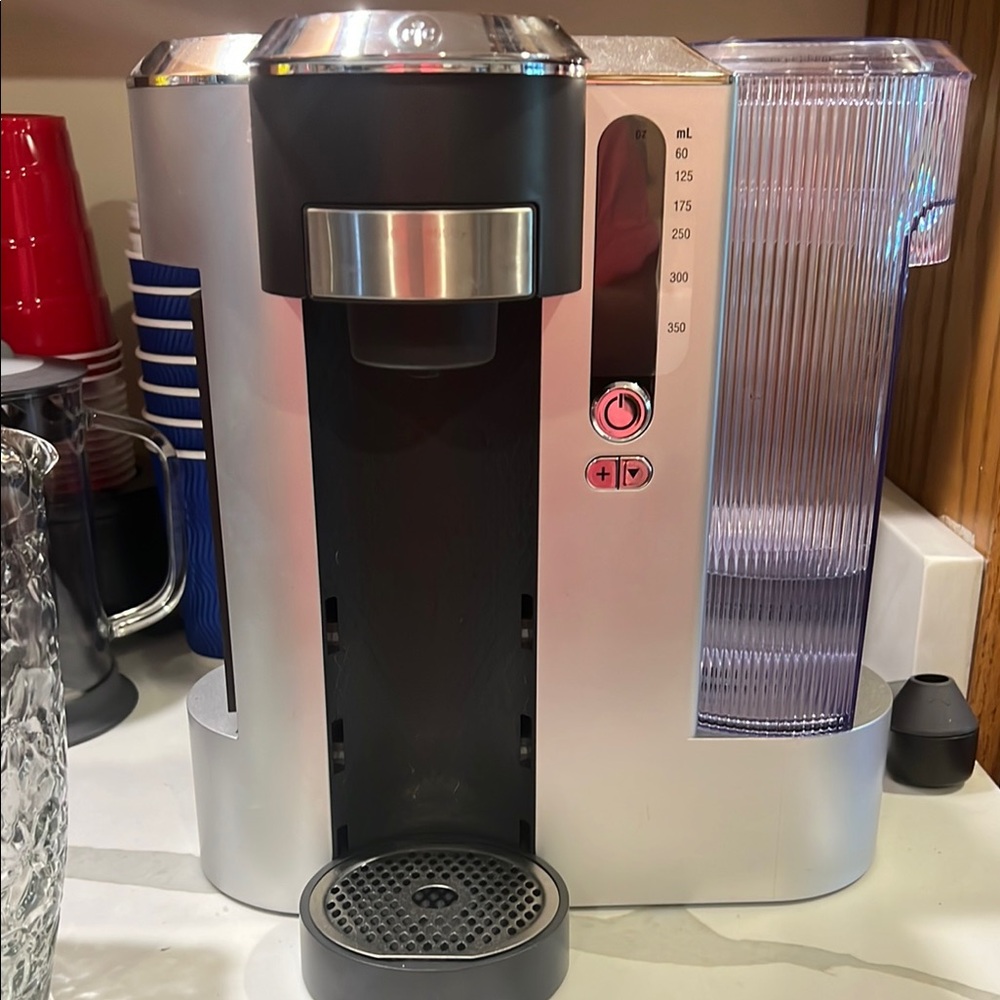 The Pampered Chef Silver Coffee Maker